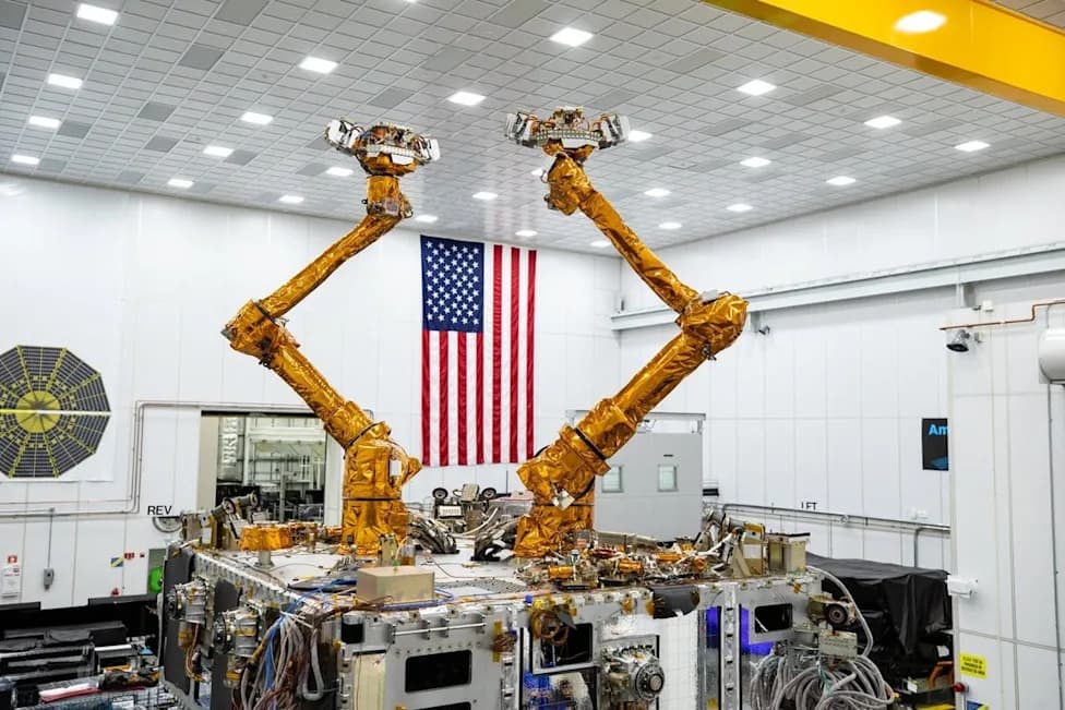 SpaceX Launches Robotic 'Mechanic' to Repair Satellites and Tackle Space Junk