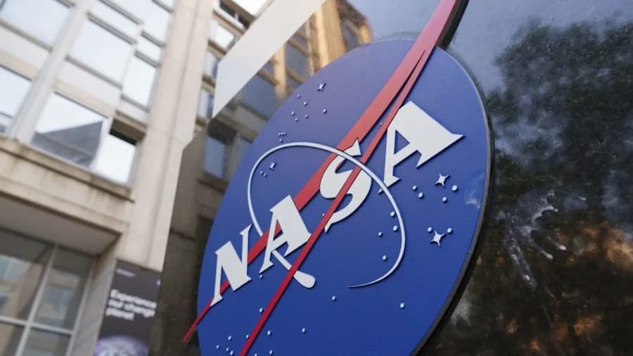 NASA’s Psyche Captures Stunning Mars Photos During Gravity-Assist, Spots Phobos and Deimos