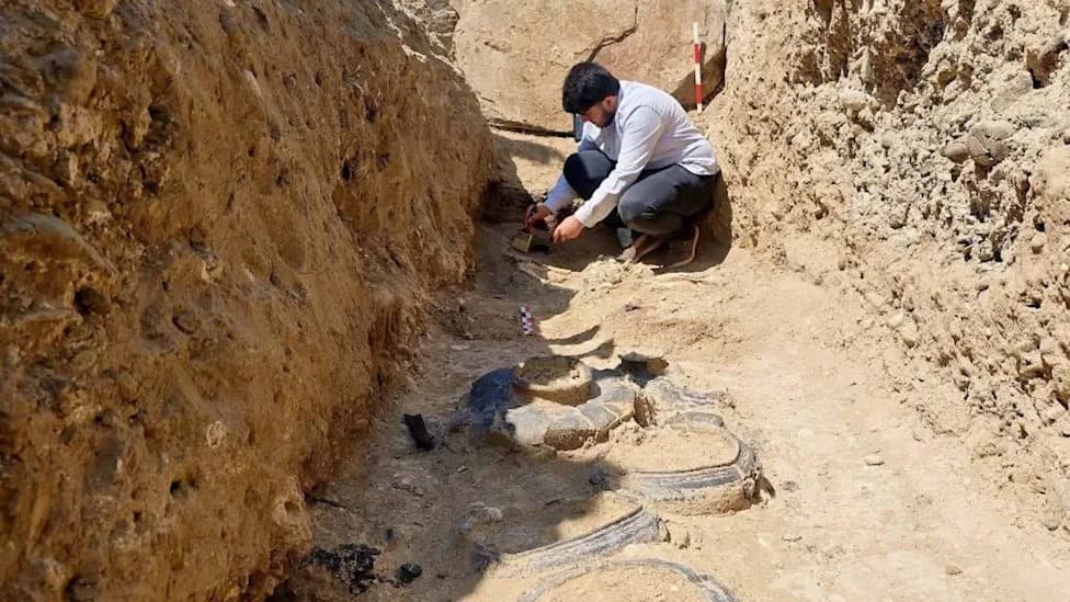 3,800-Year-Old Kurgan Reveals 'Warrior King' Clutching Bronze Spear in Azerbaijan