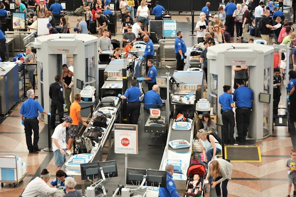 TSA Gold+ Advances: Tampa and Charleston Opt In, Des Moines Considers Privatized Screening