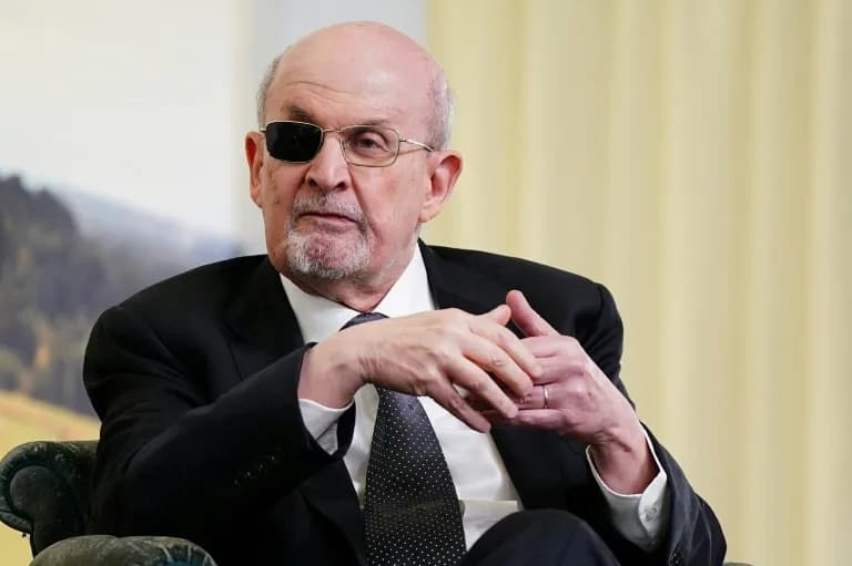 Salman Rushdie Testifies in Federal Terrorism Trial Over 2022 Knife Attack