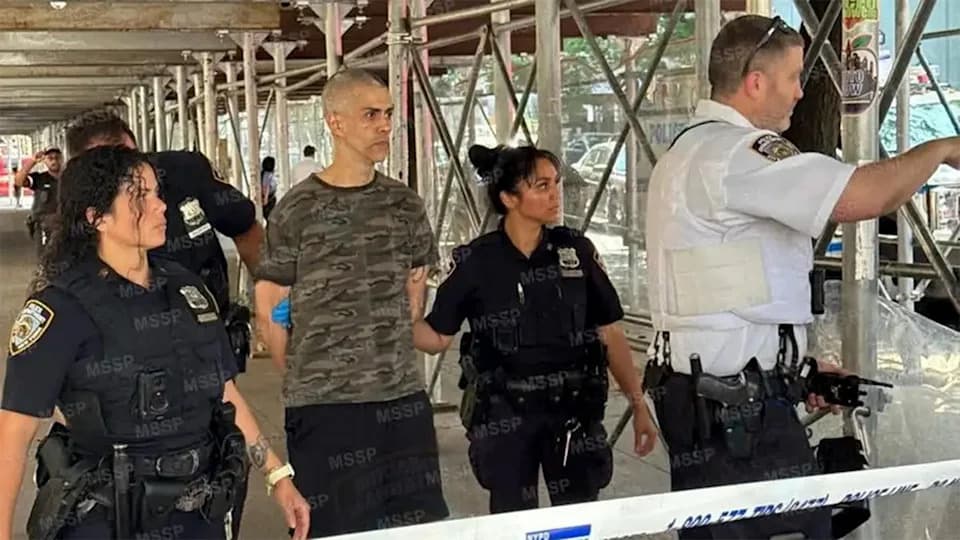 Witnesses Describe 'Scary' Upper West Side Stabbings After Suspect Allegedly Yelled "Allahu Akbar"
