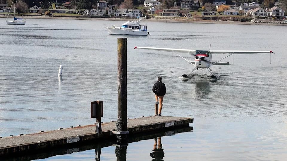 Multiple Injured After Kenmore Air Floatplane Makes Emergency Water Landing, Catches Fire Near Sucia Island