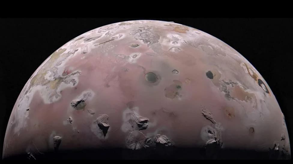 Juno’s Microwave Probe Reveals Heat Hiding Beneath Io’s Volcanoes