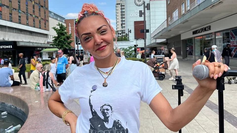 Busker Nehanda Ferguson Live-Streams After Daily Sexual Harassment — 'It Makes My Skin Crawl'