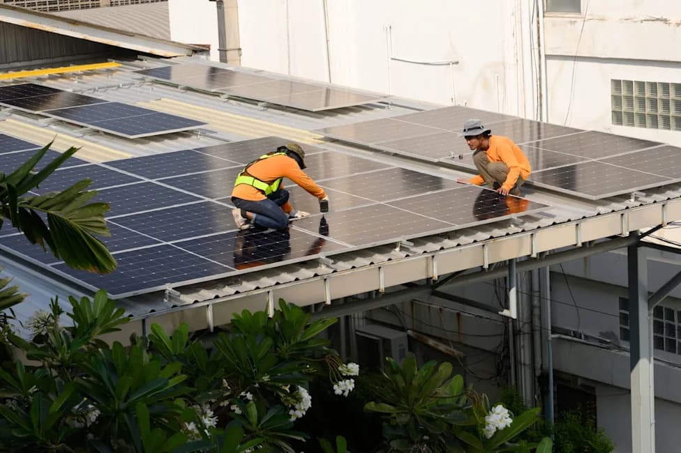 Delhi Cuts Rooftop Solar Red Tape — Feasibility Checks Waived For Homes Up To 10 kW
