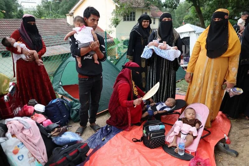Malaysia Detains More Than 100 Rohingya Who Sought Shelter Outside UNHCR Amid Rise In Online Hate