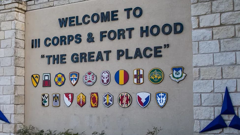 Fort Hood Shuts Major Dining Hall After Video Shows Roaches in Kitchen