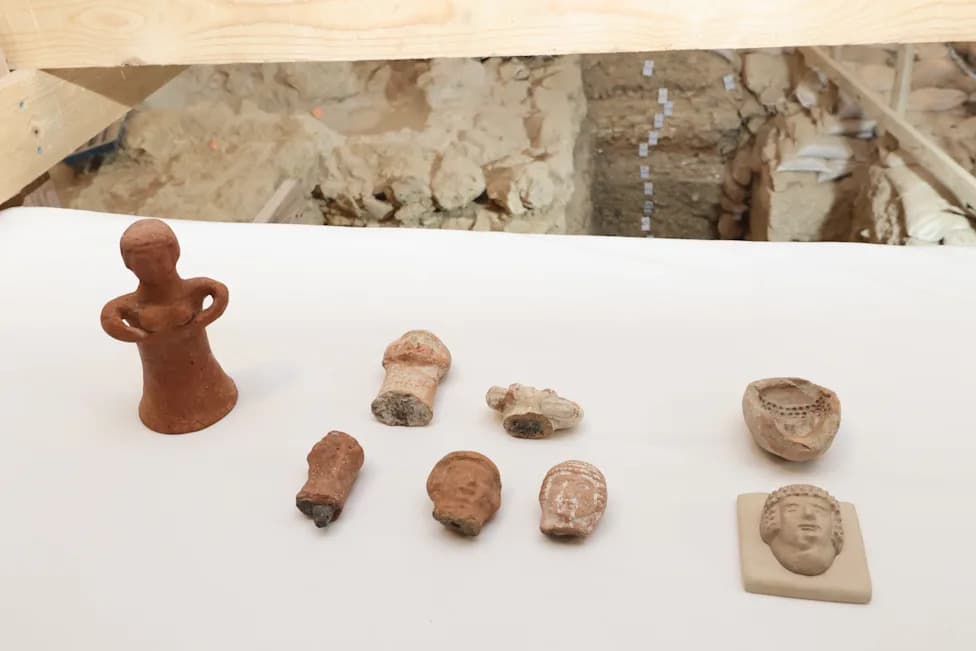 Breakthrough in Jerusalem: First-Ever First Temple–Era Mold for Judean Pillar Figurines Discovered