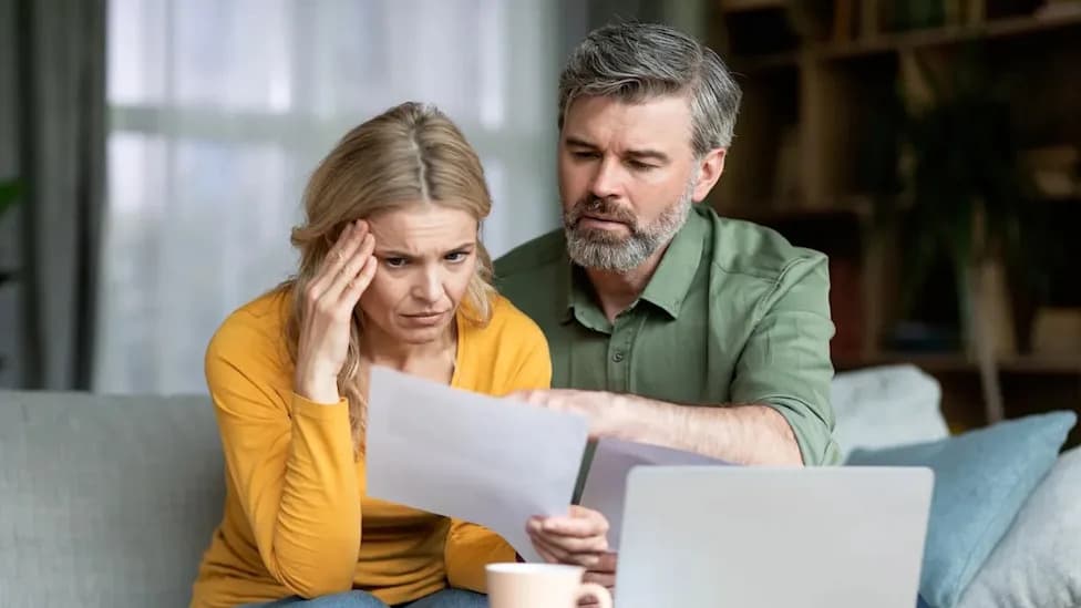 Long-Term Financial Hardship Linked to Faster Brain Ageing, UCL Study Finds