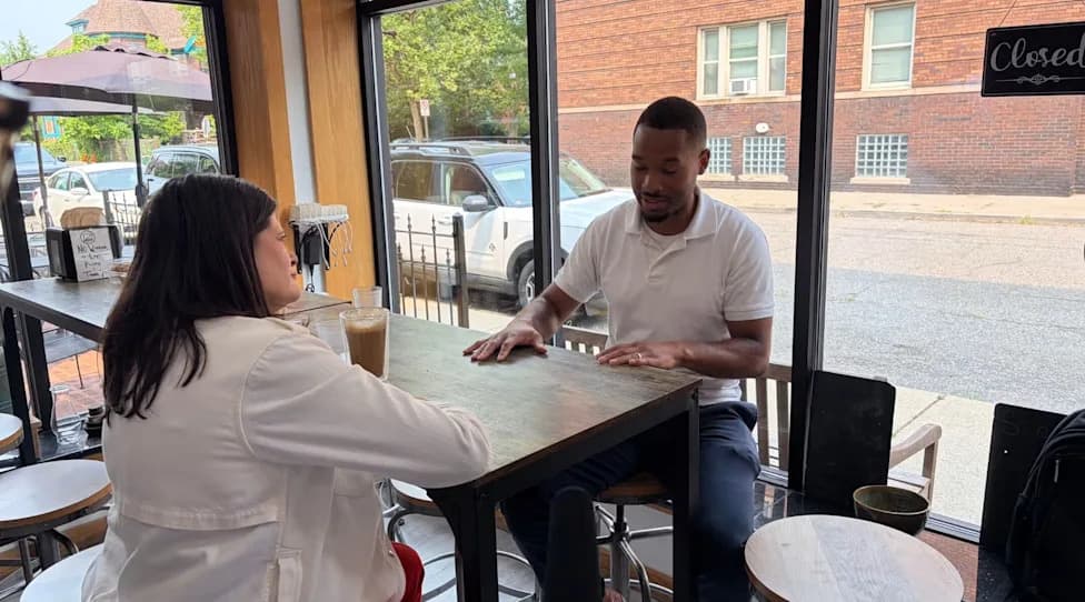 In Detroit Cafe, Haley Stevens Confronts Voter Who Backed Pro‑Palestinian Rival Over Israel Aid
