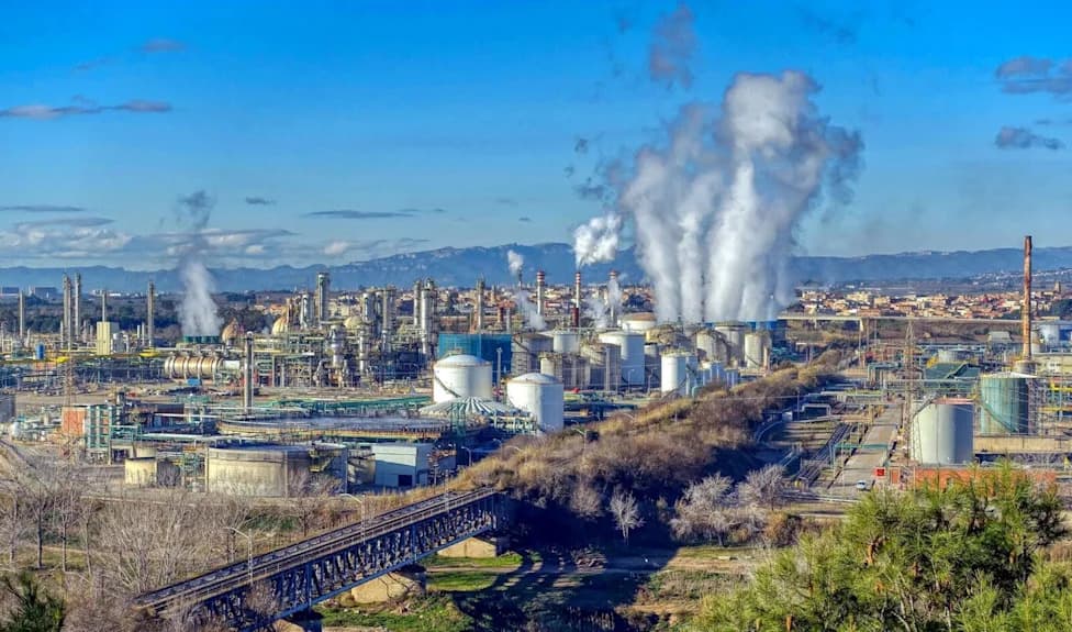 As Climate Lawsuits Advance, Big Oil Faces an Escalating Legal Threat