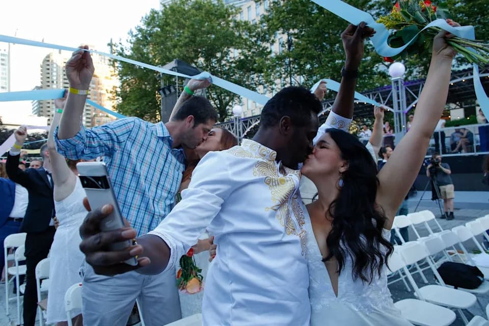Study: 1.6 Million More Women Than Men Attend College — What That Means For Marriage And Retirement