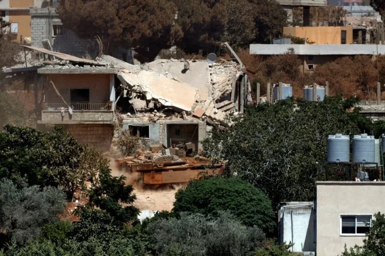 Lebanese Army Moves Into Devastated Zawtar al-Gharbiya, Residents Hope For Wider Israeli Pullback