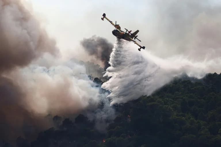 France Faces Wildfires With Just 12 Canadairs as New Water Bombers Roll Out Slowly