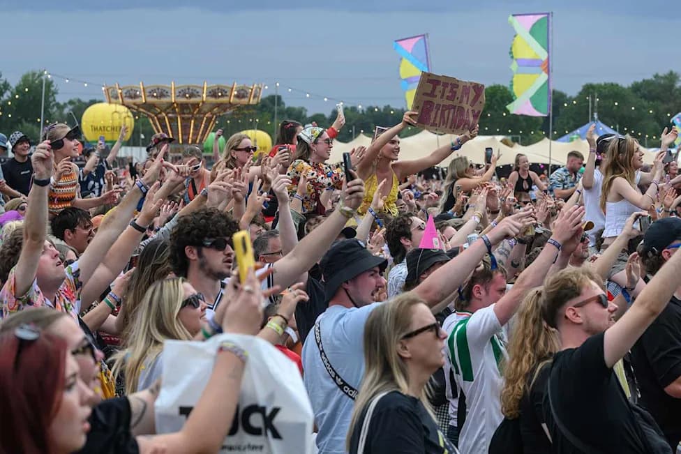 Festivalgoers Report Severe Food Poisoning at Truck Fest; Vendor Removed Within 90 Minutes