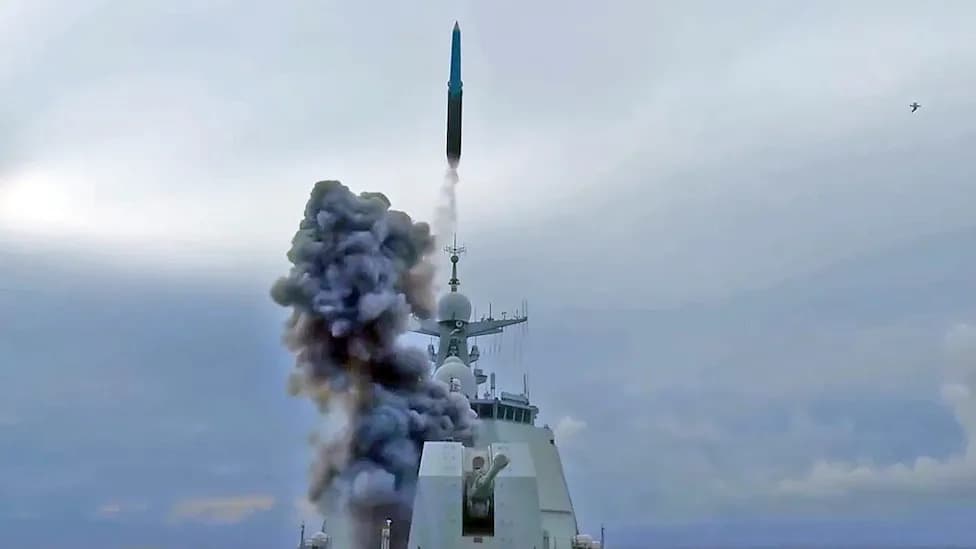 China Expands YJ-20 Hypersonic Anti‑Ship Missile Deployment To Type 052D Destroyers