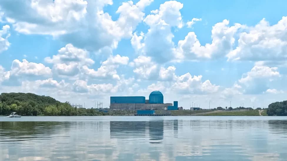 Illinois Repeals 40-Year Nuclear Ban — Nine Communities Seek New Reactors as Ratepayer Concerns Loom