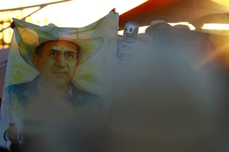 Mexico Arrests Alleged Cartel Cell Leader 'El R1' Over Uruapan Mayor's Killing