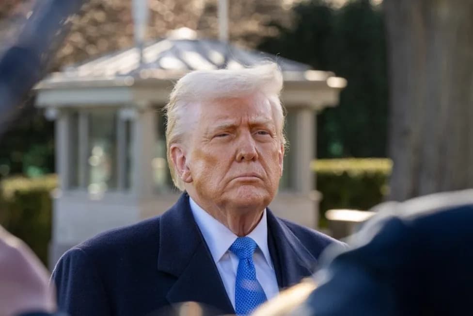 Blumenthal Says Trump Is Exploiting Crypto Loopholes — Demands Mandatory Divestment