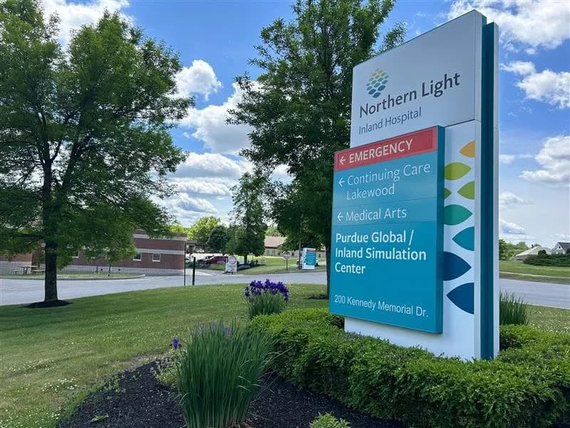 Maine Jury Awards $17M After Surgeons Mistakenly Remove Patient's Bladder During Routine Surgery