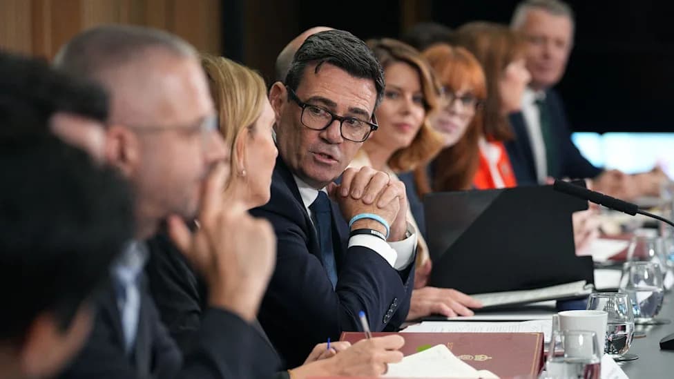 Burnham Unveils Major Devolution Plan: Mayors To Keep Share Of Income Tax And Business Rates