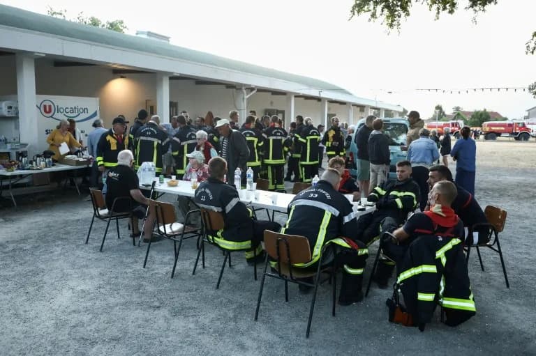 Oysters, Crepes and Community: Volunteers Fuel France's Firefighters Amid Record Wildfires