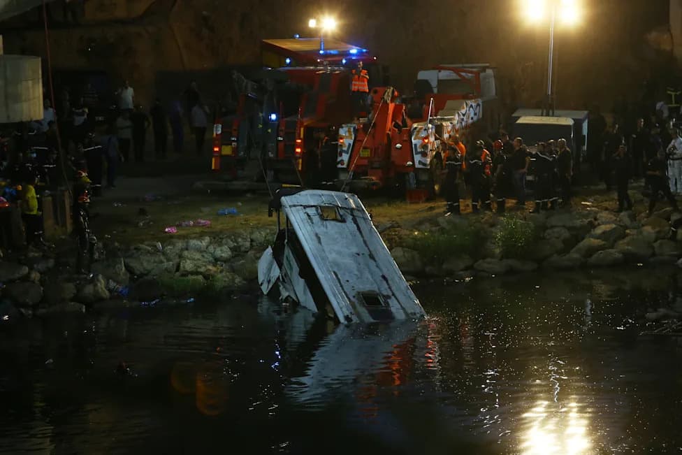 At Least 27 Killed, 39 Injured After Bus Plunges Into Ravine Near El Karma