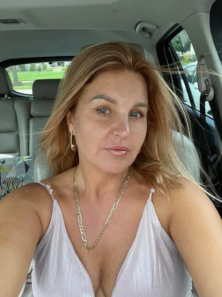 Polish Mother Held by ICE for 51 Weeks Despite Green Card Since 2003
