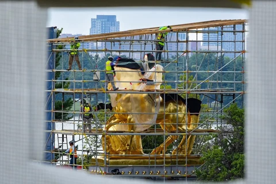 White House Posts Edited Clip Praising $5.1M Gilded Statues, Omits Critical Reactions