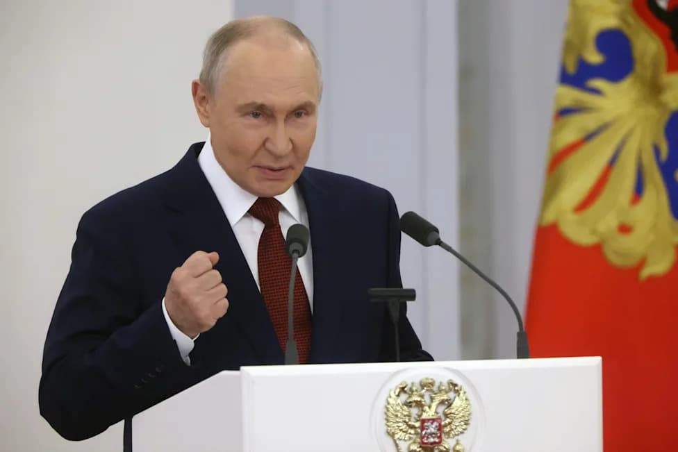 Putin Praises Airborne Forces as Russia Records Its Deadliest Month of the War