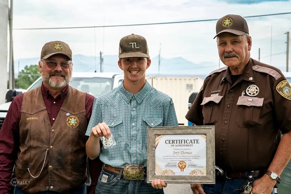 14-Year-Old Montana Teen Uses Rodeo Lariat to Pull Drowning Man from Yellowstone River