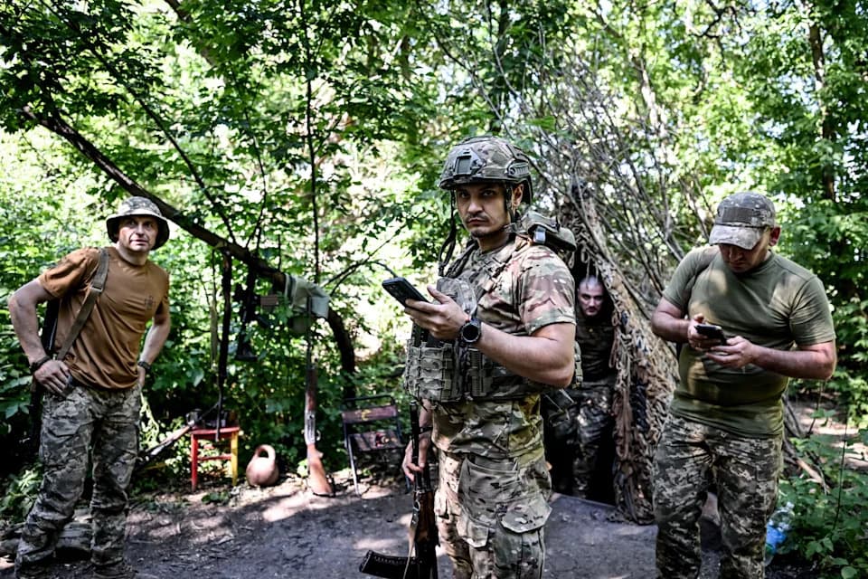 Ukraine Lets AWOL Soldiers Choose Unit, Commander and Deployment to Encourage Returns