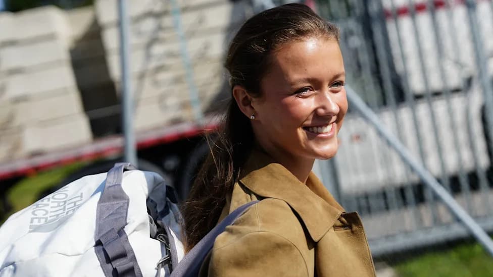 Princess Isabella Begins 11-Month Military Service — Arrives Alone and Waives Conscription Pay