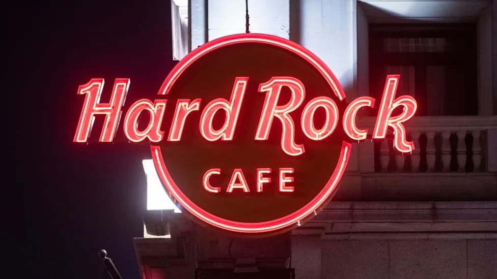 Surveillance Video Shows Man Assaulting Hard Rock Cafe Bartender in Miami; Police Seek Suspect