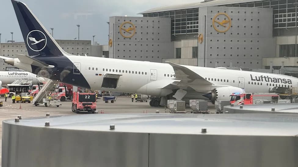 Lufthansa Says Buckled Boeing 787 Dreamliner Will Return To Service Before Year-End