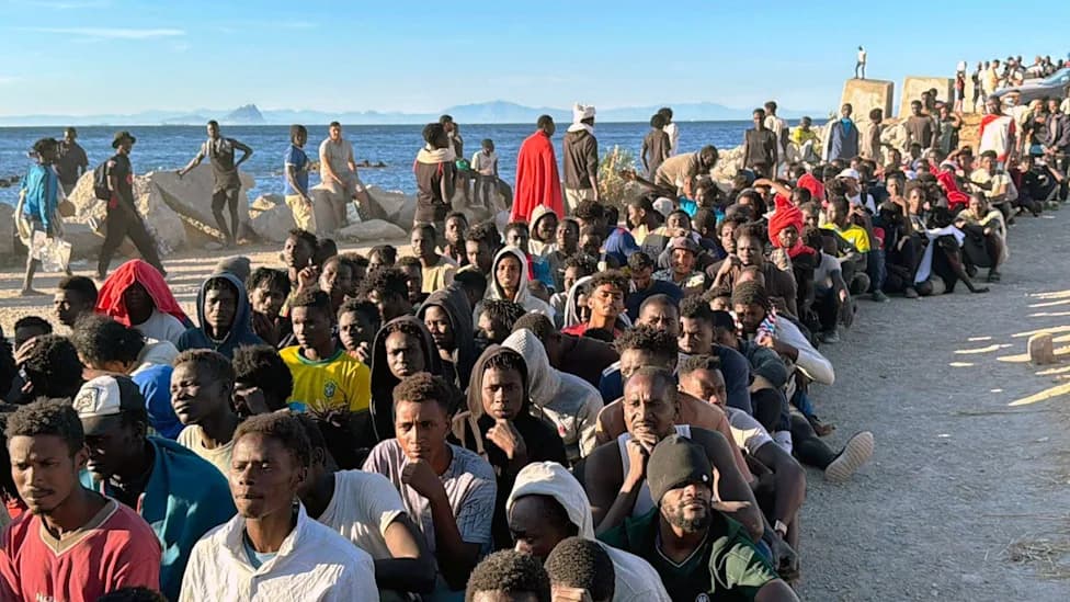 EU Praises Spain's Swift Response After Tens of Thousands Cross Into Ceuta