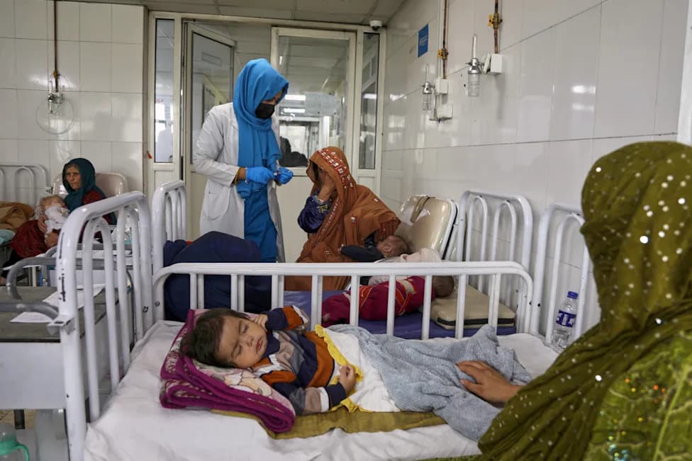 U.N.: Afghan Child Deaths Rise as Food Aid Cuts Push Malnutrition to Crisis