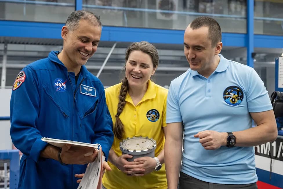 Watch Live Aug. 6: Jessica Meir and Anil Menon To Perform ISS Spacewalk