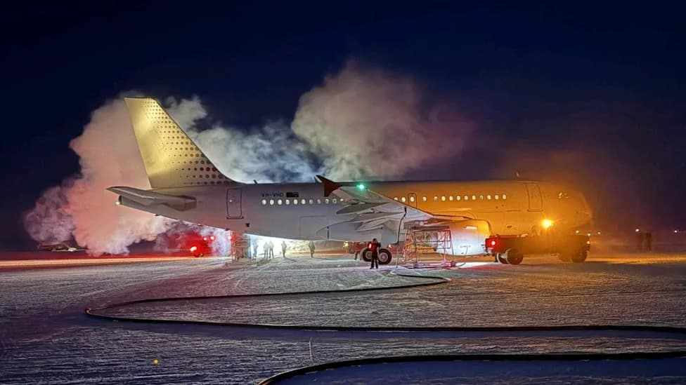 Daring Midwinter Medevac: Australian A319 Lands at McMurdo in -43°C Darkness