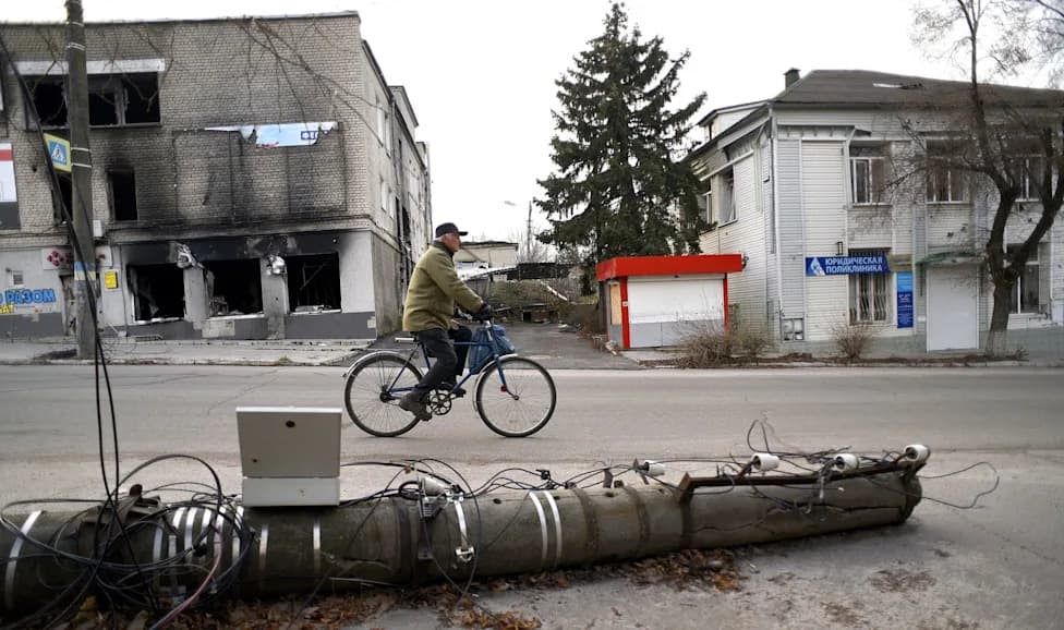 Cluster-Munition Strike Kills Two in Izyum; Odessa Stadium Damaged Ahead of Cup Match