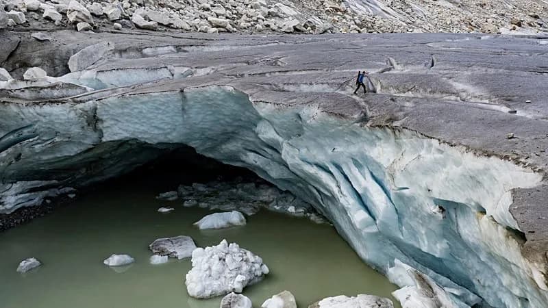 Heatwaves Strip More Than 4 Metres From Switzerland’s Rhône Glacier in One Month