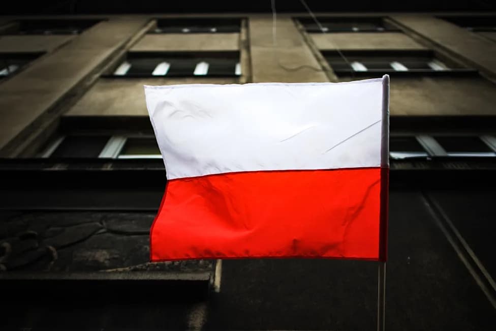 Nationwide Scan Finds 250,000 Vulnerable Websites in Poland — Airports, Hospitals and Courts Exposed