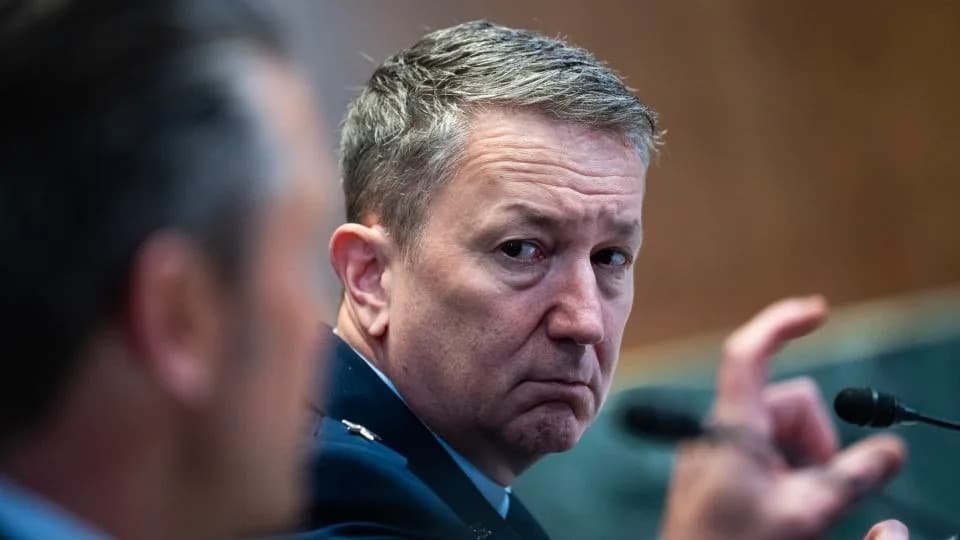 Top U.S. General Seeks an 'Off‑Ramp' From Iran War as Military Options Narrow