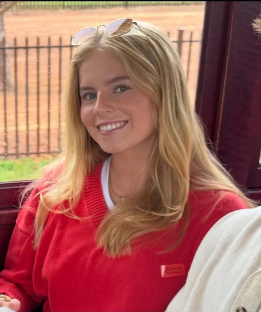 Mpumalanga Murder Inquiry Launched After 17-Year-Old Found Strangled In Holiday Cabin; 19-Year-Old Believed To Have Died By Suicide
