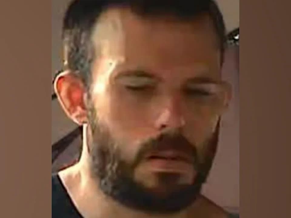 Manhunt Underway for 32-Year-Old Accused of Killing Father and Setting House Ablaze in Greenville, NY