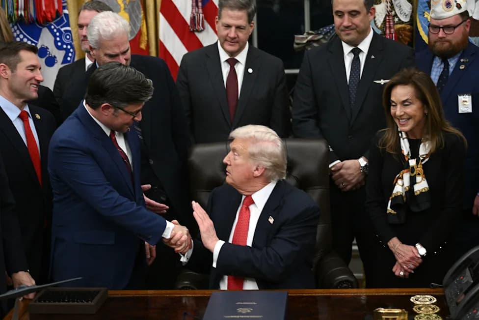 Senate Passes 90-6 Stopgap Funding Bill Through December, Blocks OMB Grant-Review Rule