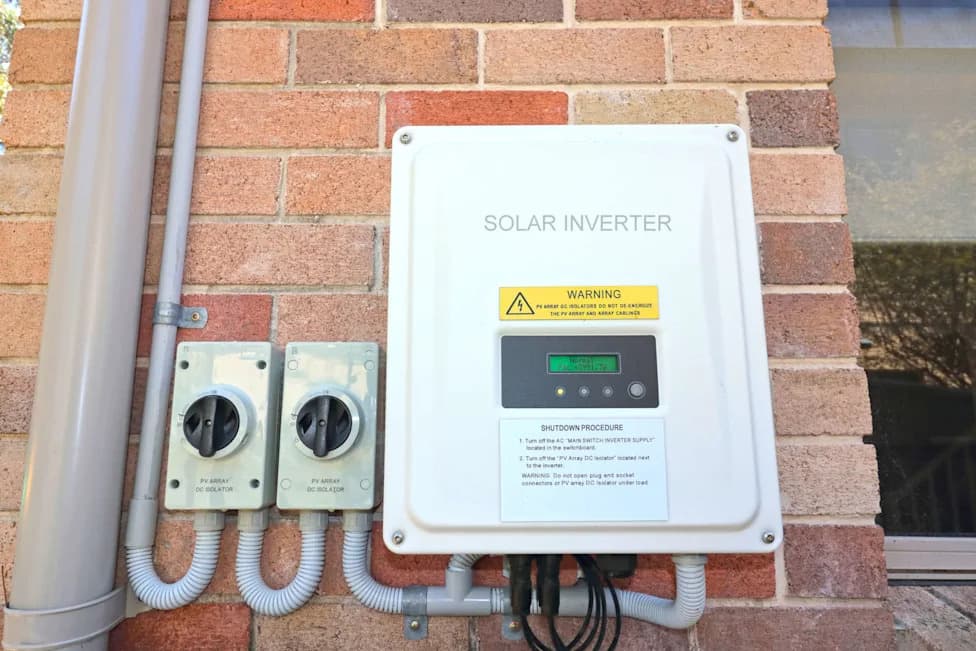 California’s Smart-Inverter Push Risks Sidelining Home Backup During Blackouts