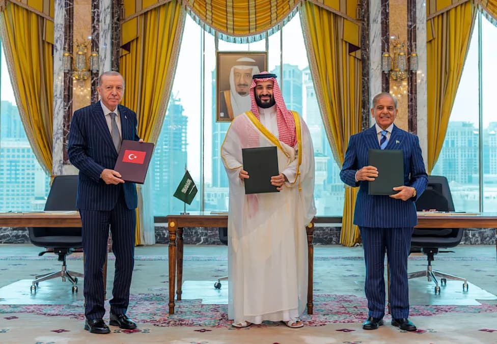 Turkey Says Mecca Defense Pact With Saudi Arabia and Pakistan Is Not Targeting Iran, Aims To Bolster Regional Stability