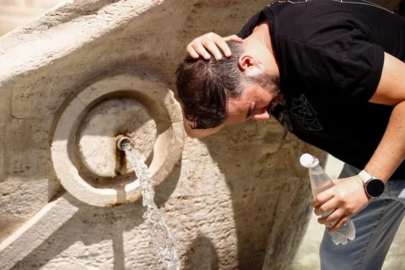 Swiss Re CEO: Heatwave Death Toll Underestimated as Europe Records Thousands of Excess Deaths